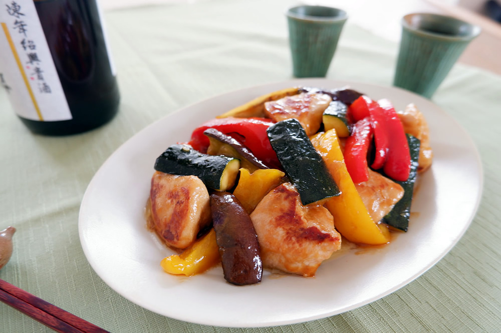 夏野菜と鶏肉のオイスターソース炒め